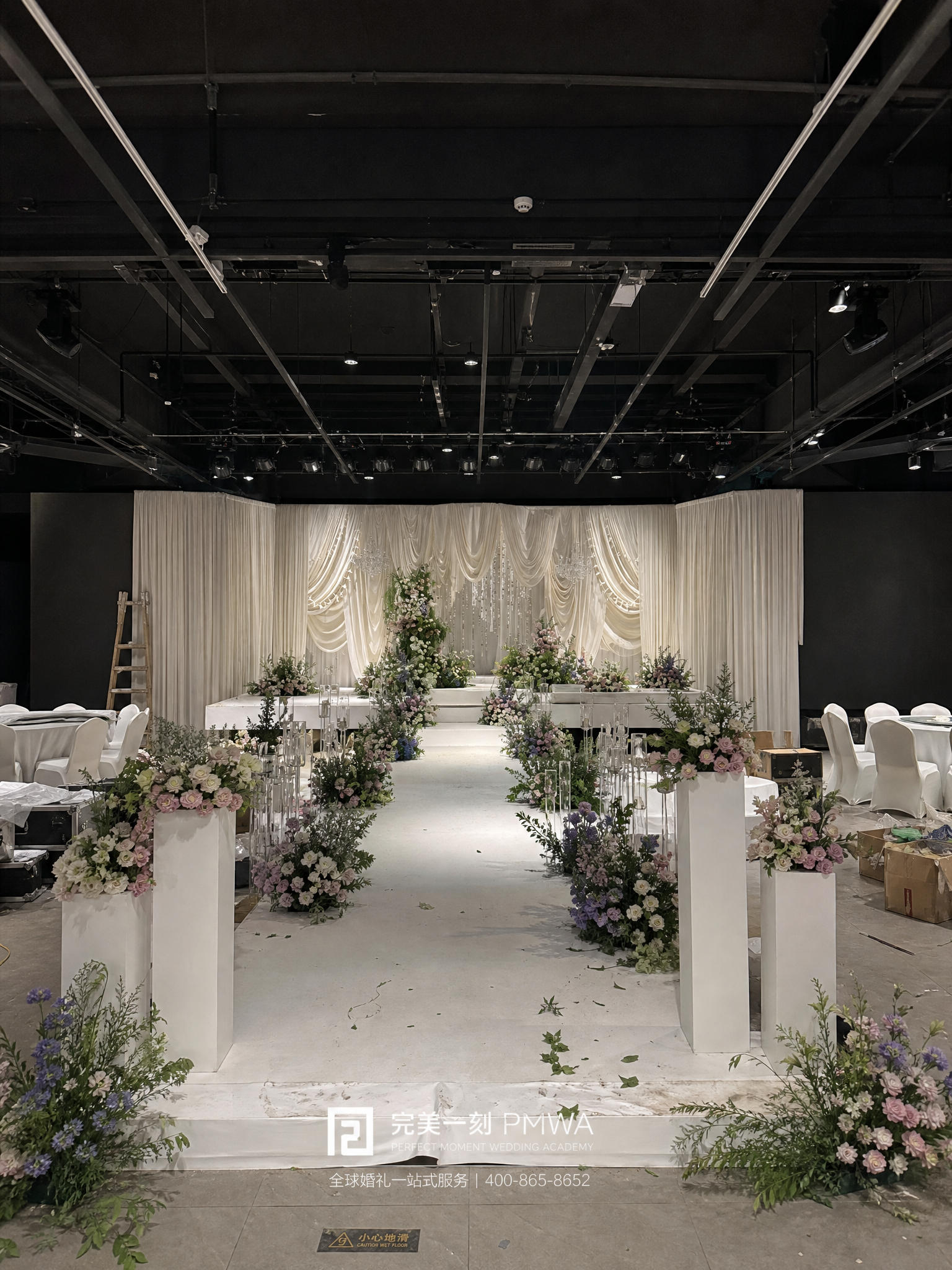 白色婚礼布置 婚礼策划 婚礼布置 婚礼设计 室内高端婚礼 婚礼花艺 2